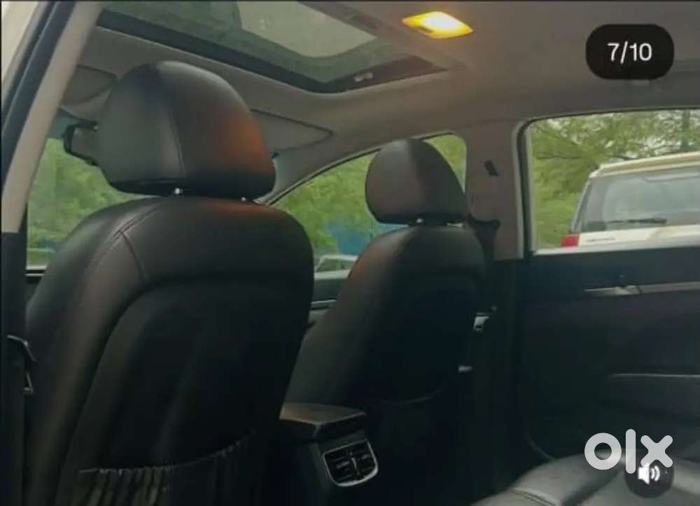 Hyundai Elantra 2018 Car