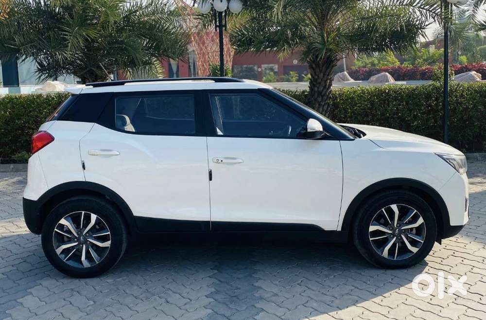 Mahindra Xuv300 W8 (o) 1.5 Diesel Amt, 2021, Diesel