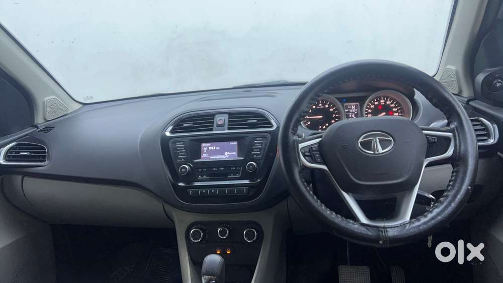 Tata Tiago Xza, 2017, Petrol