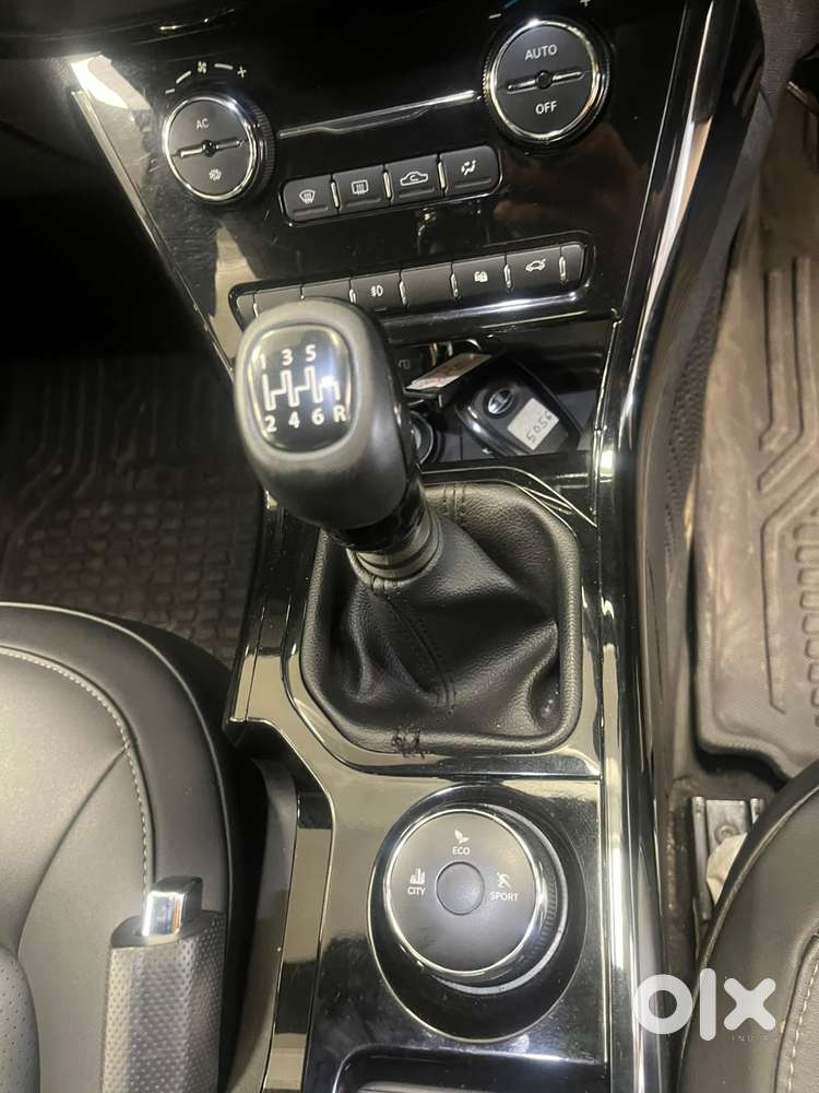 Tata Nexon 1.2 Revotron Xz Plus, 2022, Petrol