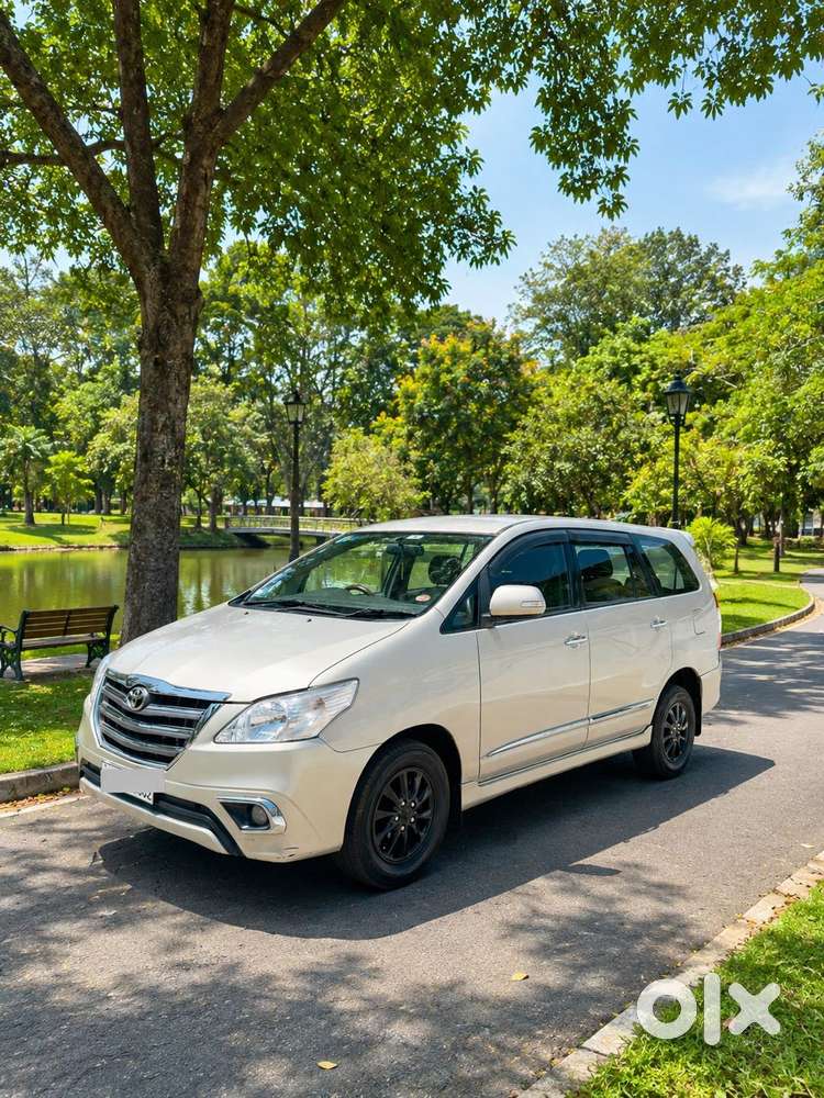 Toyota Innova 2.5 E Diesel Ms 7-seater, 2014, Diesel
