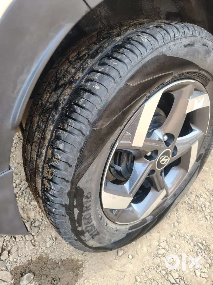 Hyundai Venue Turbo Manual 2021