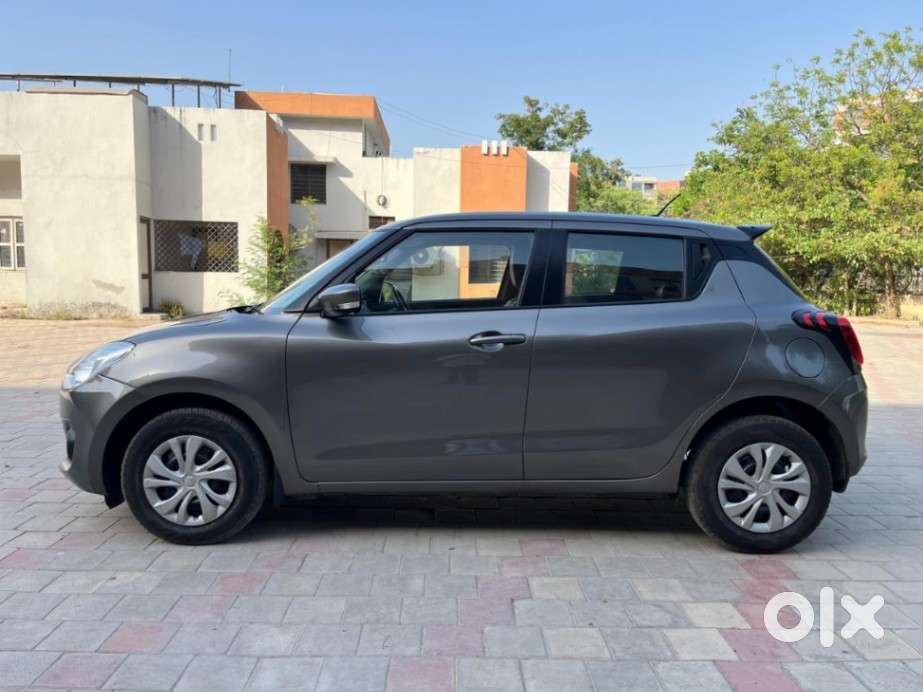 Maruti Suzuki Swift Vxi + Manual, 2022, Petrol
