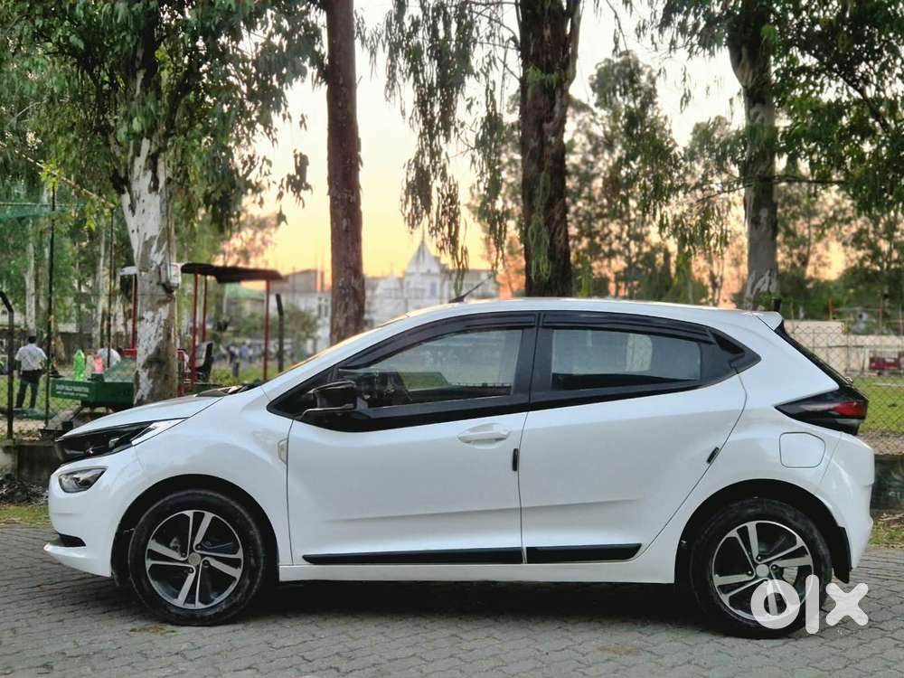 Tata Altroz Xz, 2021, Petrol