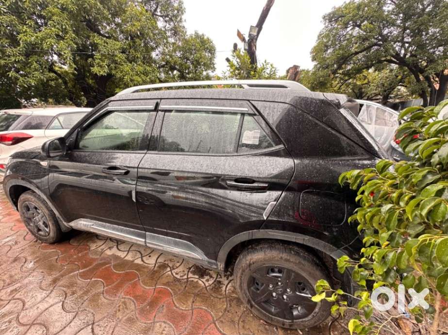 Hyundai Venue S 1.2 Petrol, 2025, Petrol