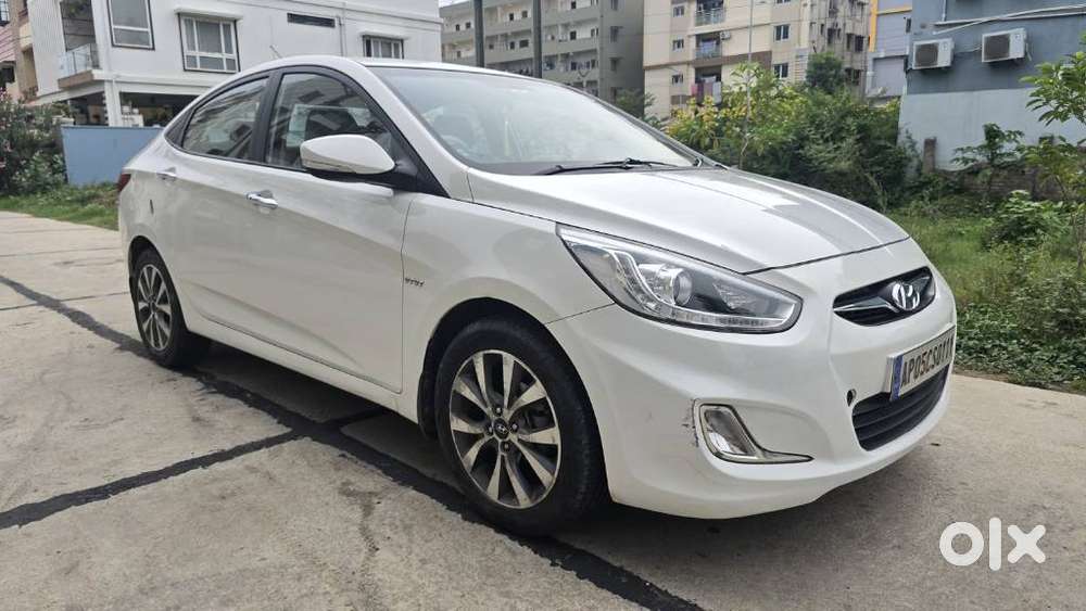 Hyundai Fluidic Verna 1.6 Vtvt Sx, 2014, Petrol