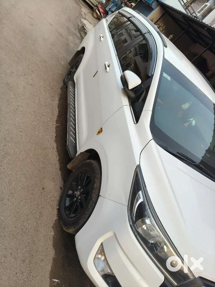 Toyota Innova Crysta 2023 Diesel Variant