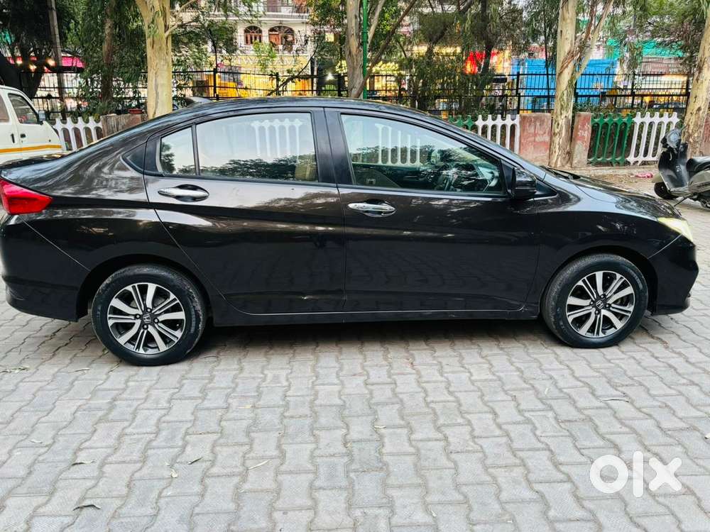 Honda City 1.5 V 4th Gen I-vtec Mt, 2019, Petrol