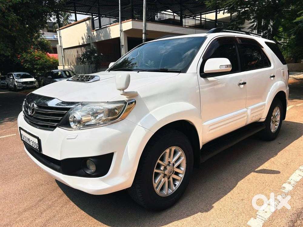 Toyota Fortuner 3.0 4x4 Manual, 2012, Diesel