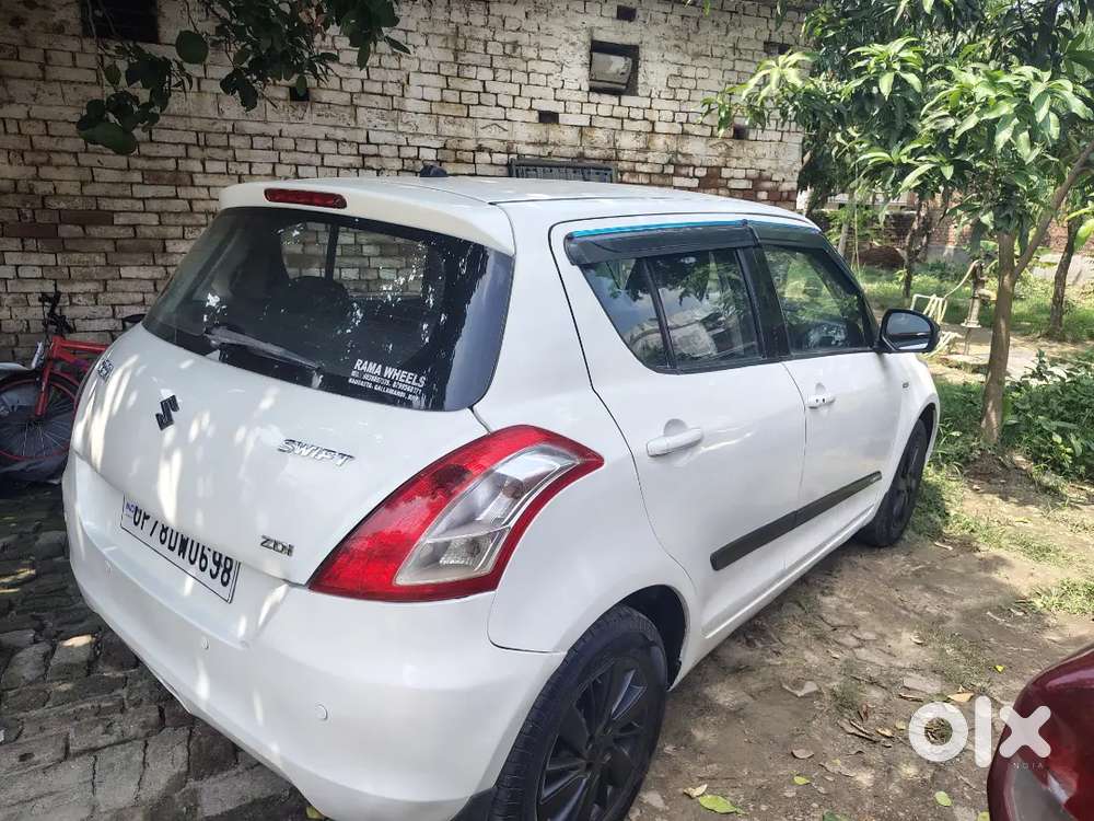 Maruti Suzuki Swift 2016 Diesel 100000 Km Driven