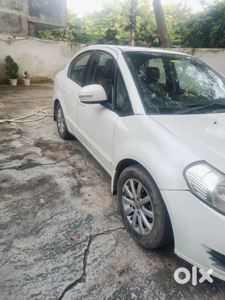 Maruti Suzuki Sx4 Zxi 2013 Cng