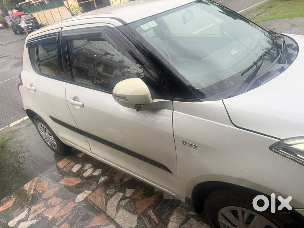 Maruti Suzuki Swift 2014 Petrol Very Good Condition New Tyres