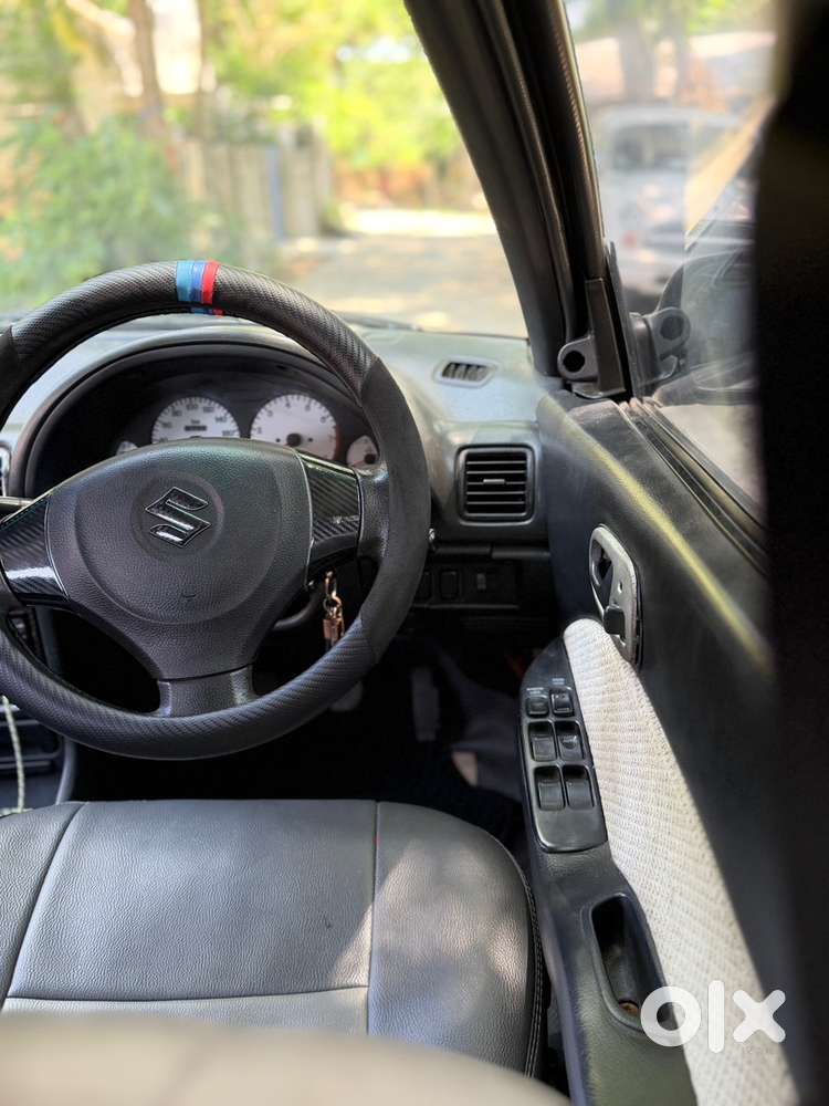 Maruti Suzuki Esteem Petrol 2003