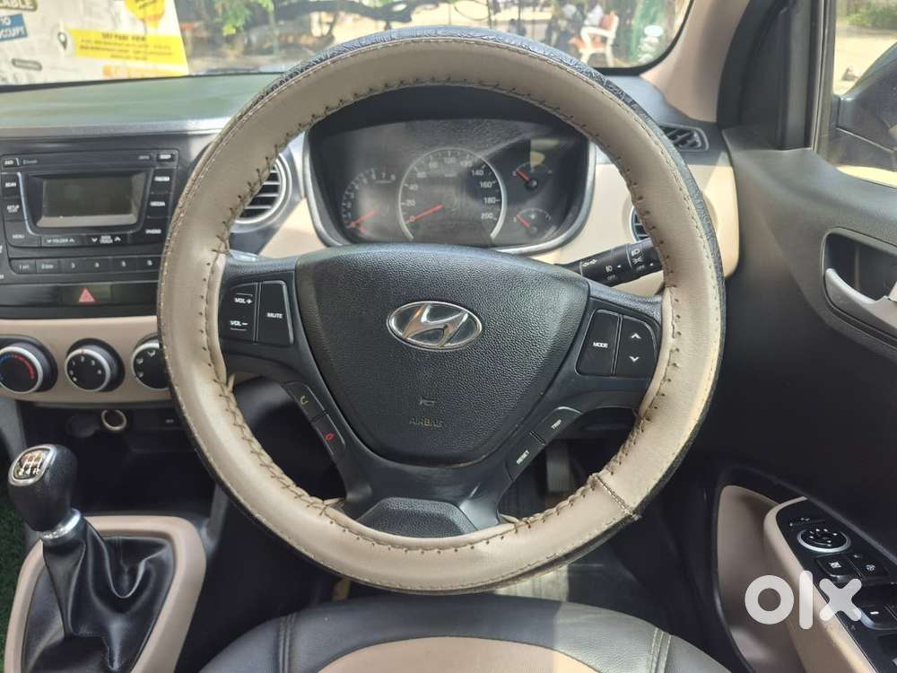 Hyundai Grand I10 Sportz, 2016, Petrol
