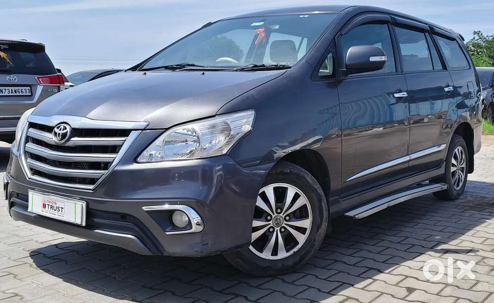 Toyota Innova 2.5 V 8 Str, 2015, Diesel