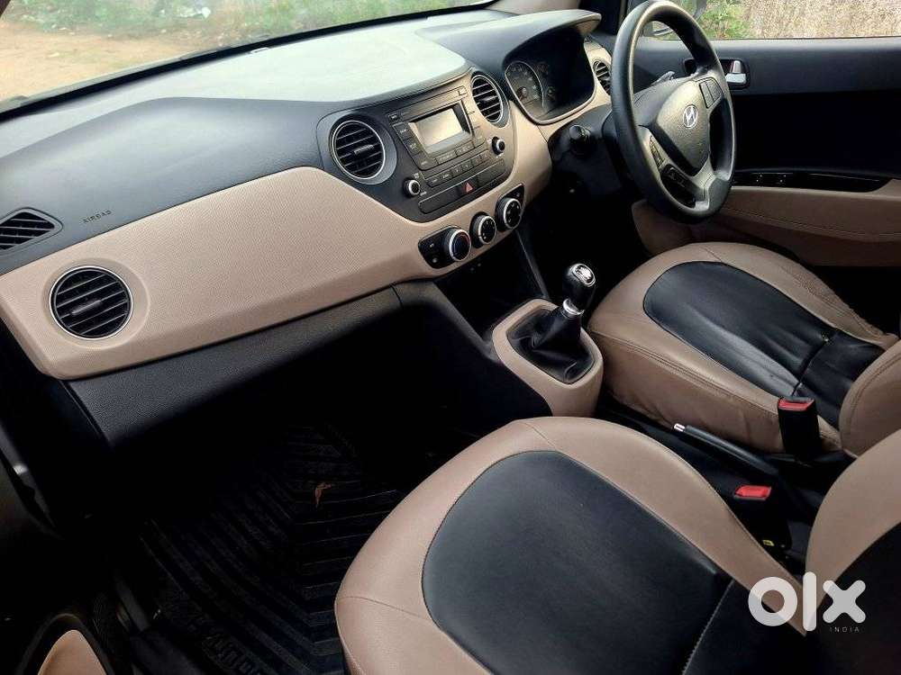Hyundai Grand I10 Sportz, 2016, Petrol