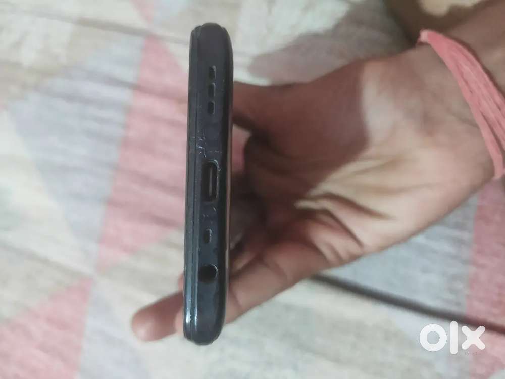 Oppo a5 2020 4 g 4/64 gb all working fingerprint bhi working hai or ..