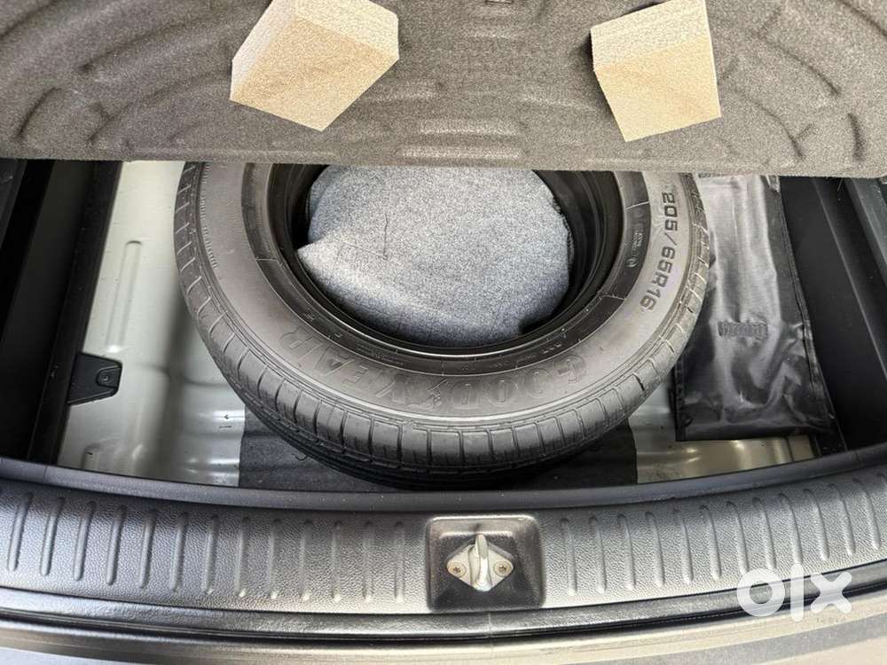 Kia Seltos 2022 Htx Petrol 24000 Km Driven