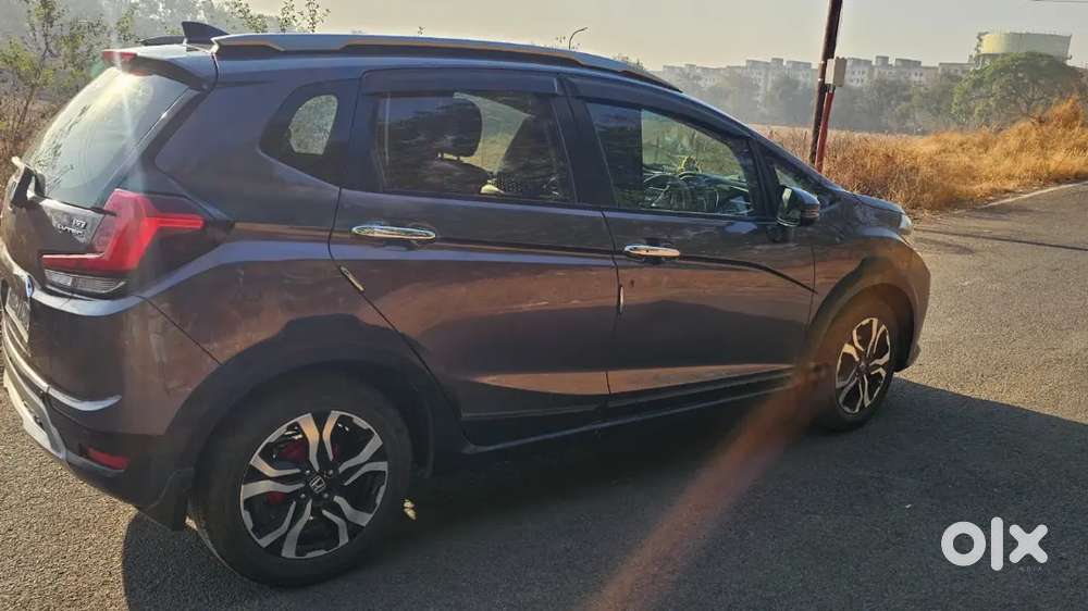 Honda Wr-v I-vtec 2021push Button Start.
Keyless Entry.
Auto Sunroof.