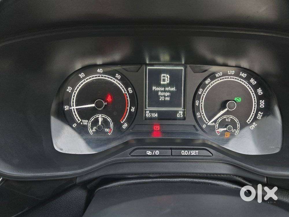 Skoda Kushaq 1.0 Tsi Style At (6 Airbags), 2021, Petrol