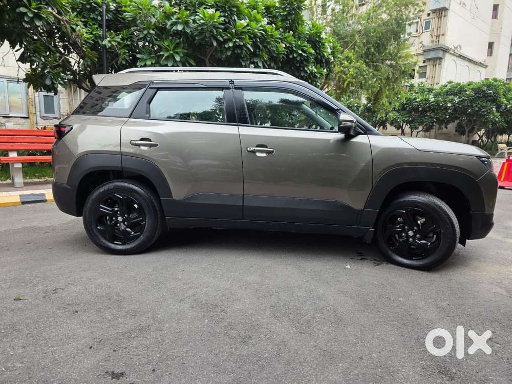 Maruti Suzuki Brezza 1.5 Zxi Smart Hybrid, 2023, Petrol