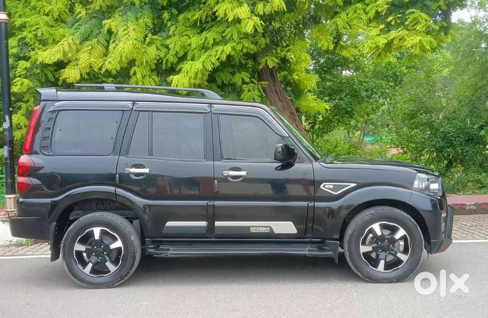 Mahindra Scorpio Classic 2.2 S 11 Mt 7 Str, 2024, Diesel