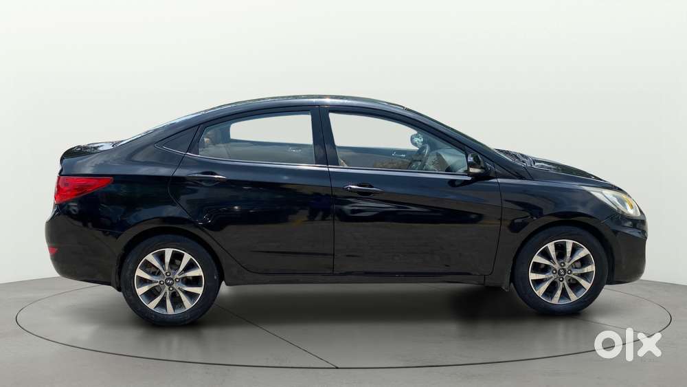 Hyundai Verna Fluidic 1.6 Vtvt Sx, 2014, Petrol