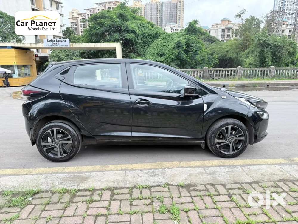 Tata Altroz 1.2 Xza Plus Dark Edition Dct, 2022, Petrol