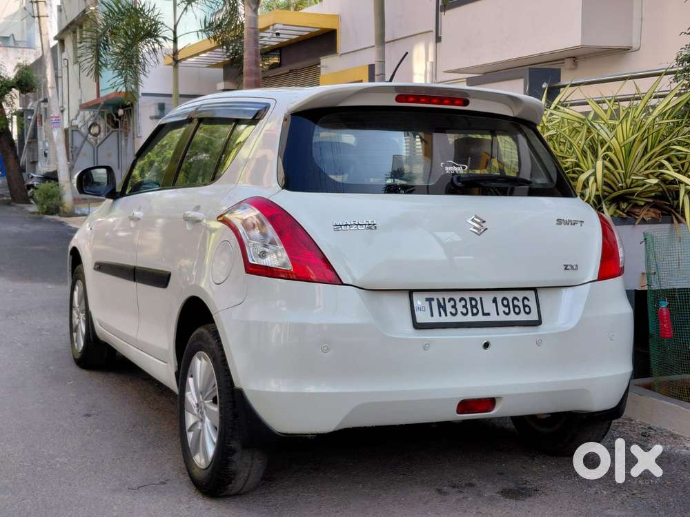 Maruti Suzuki Swift Vvt Zxi, 2016, Petrol