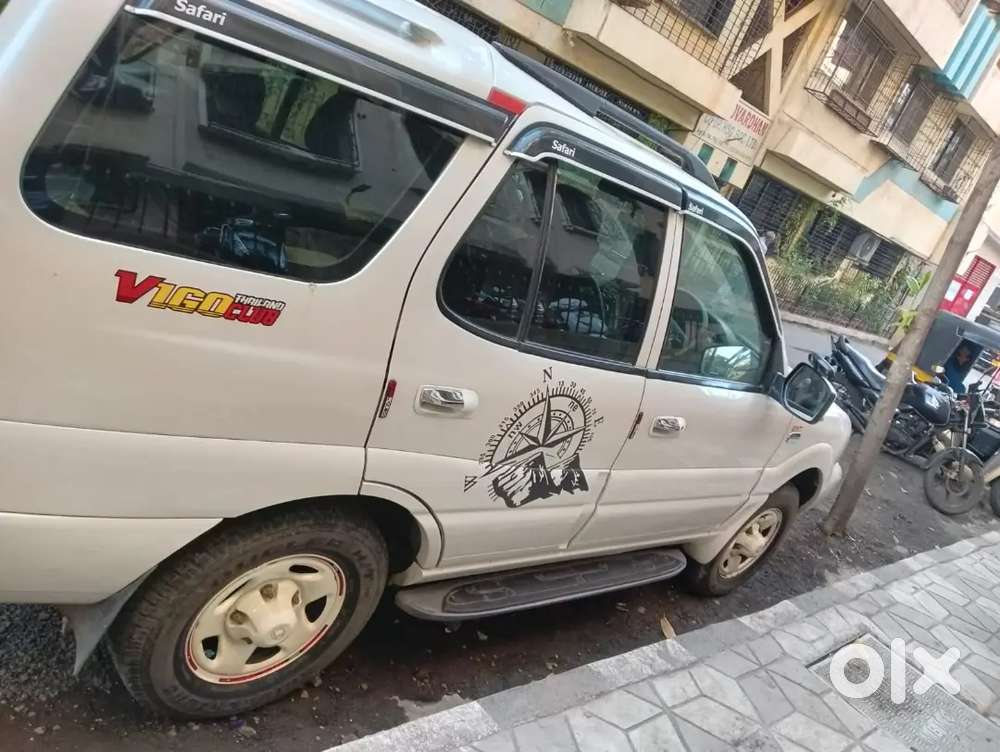 Tata Safari Dicor 2011