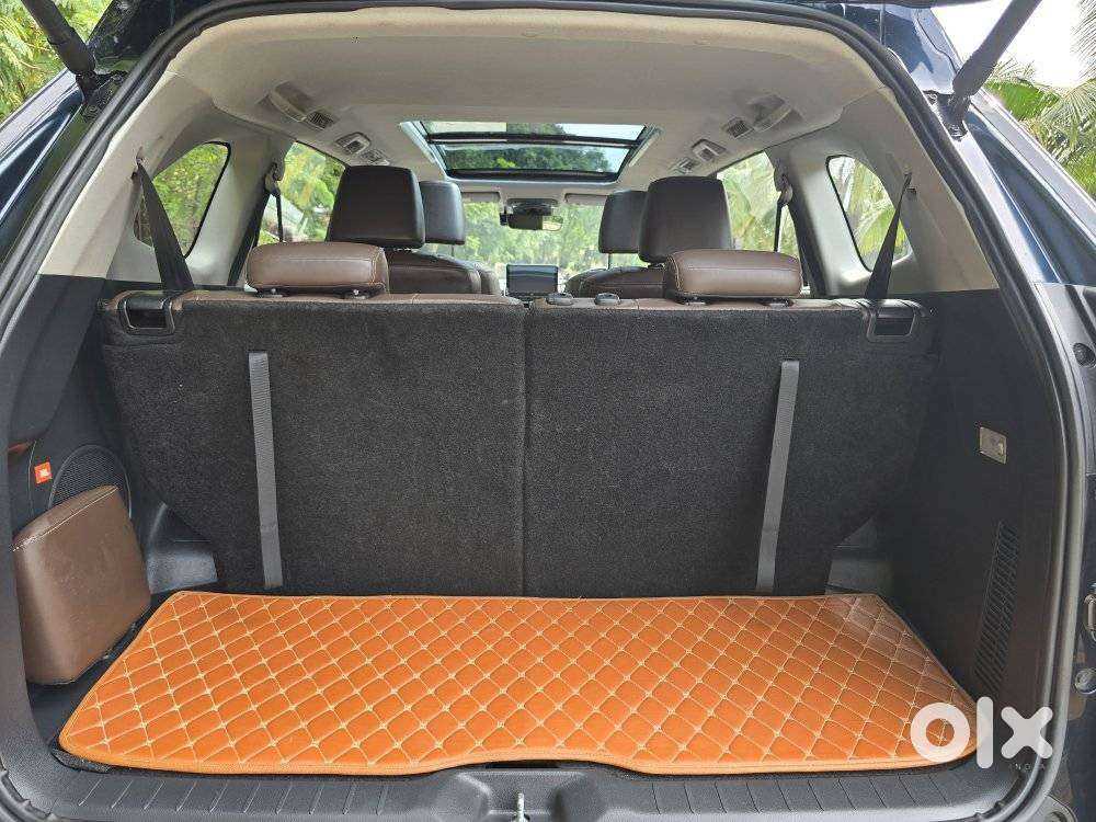 Toyota Innova Hycross 2.0 Zx (o) Hybrid 7 Str, 2025, Petrol