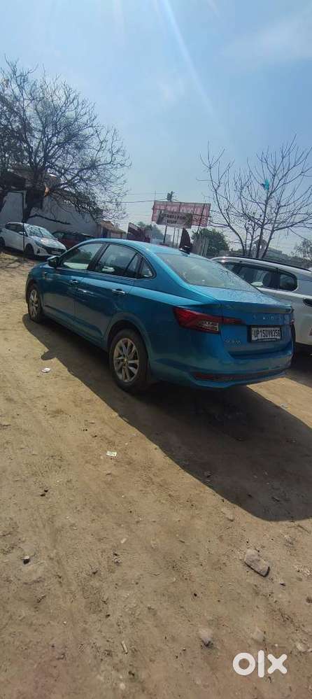 Skoda Slavia Style 1.0l Tsi At, 2022, Petrol