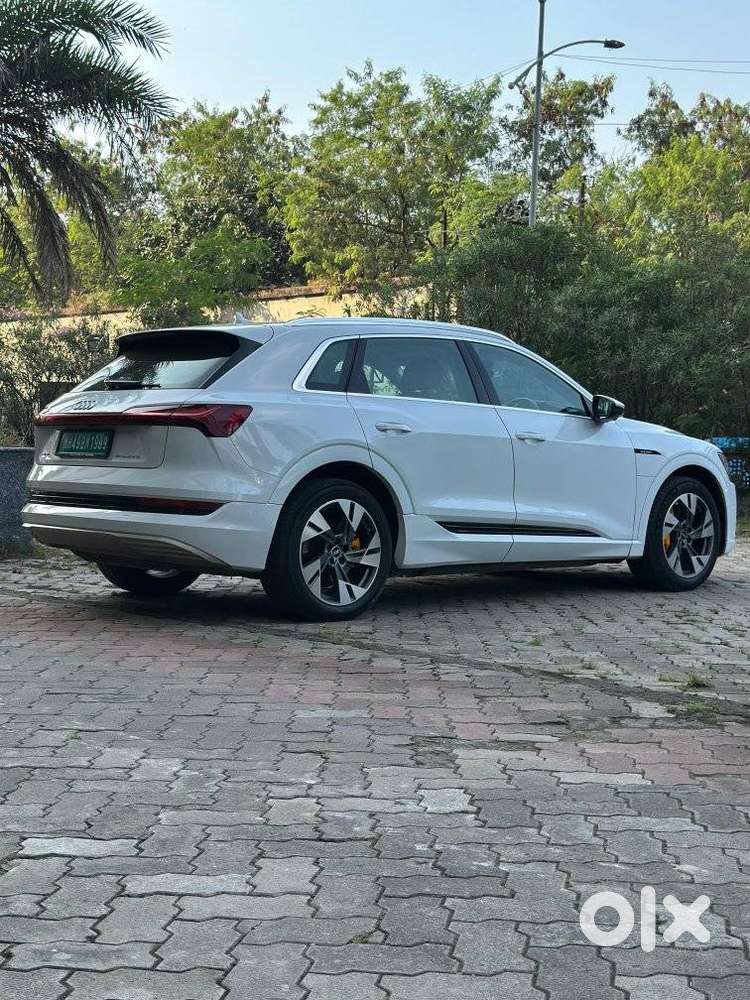 Audi E-tron 55, 2021, Electric