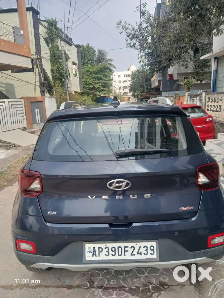 Hyundai Venue 2019 Petrol Well Maintained