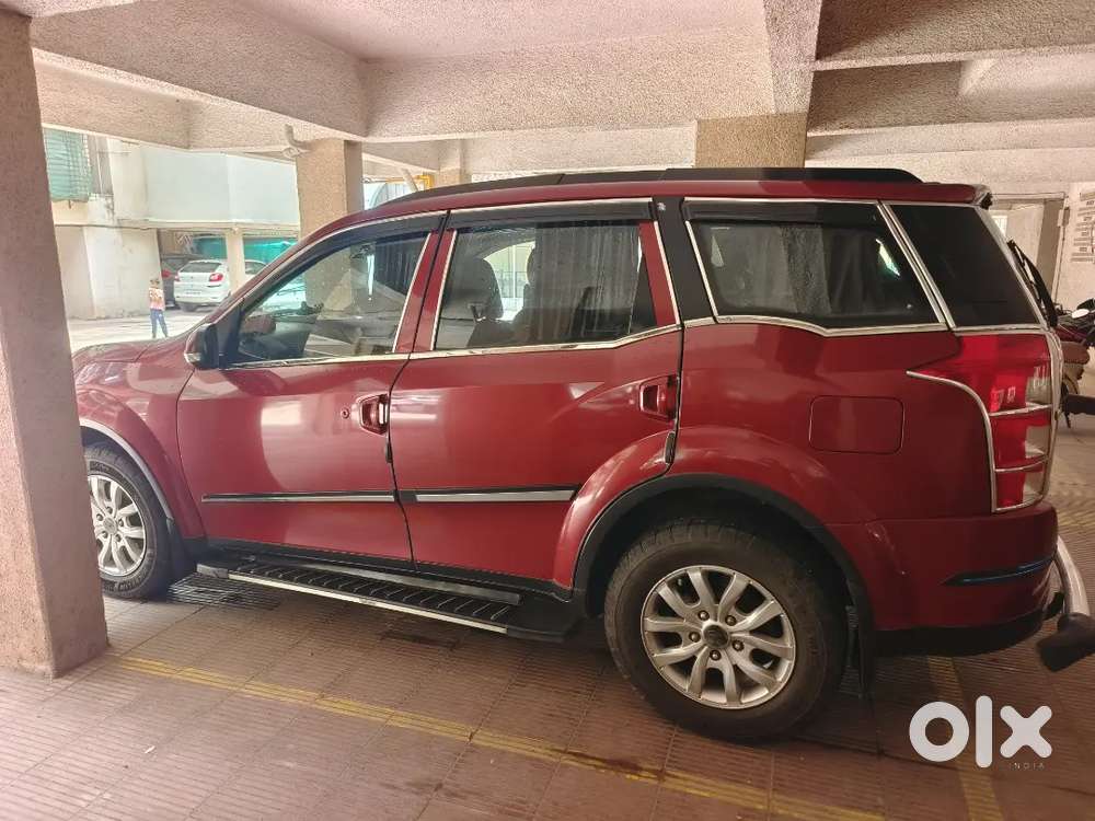 Mahindra Xuv500 W10 2016