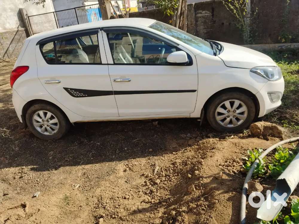 Hyundai I20 2013 Petrol Well Maintained