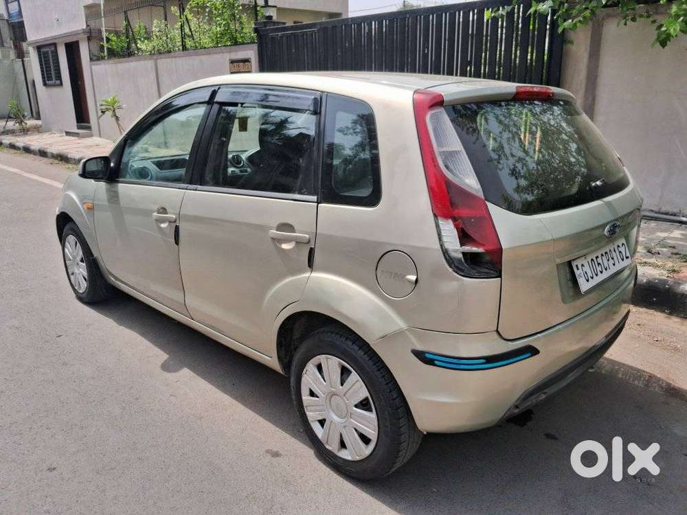 Ford Figo, 2010, Petrol