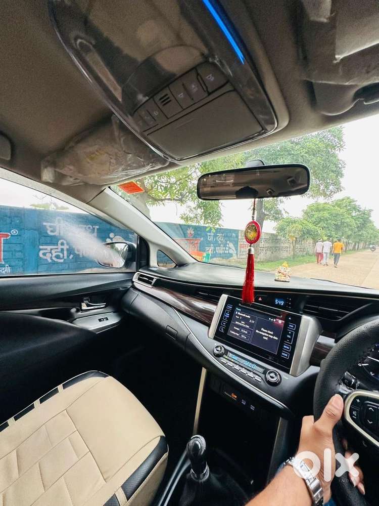 Toyota Innova 2.5 Vx 8 Str Bs-iii, 2019, Diesel