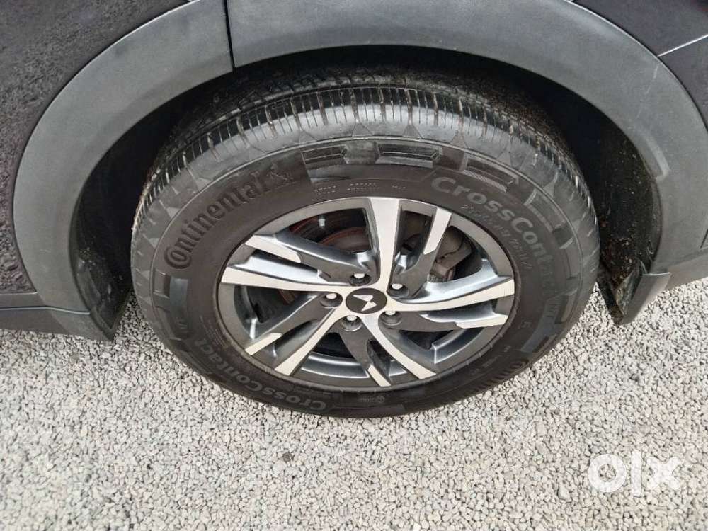 Mahindra Xuv700 2.2 Ax 5 Diesel Mt 7 Str, 2023, Diesel