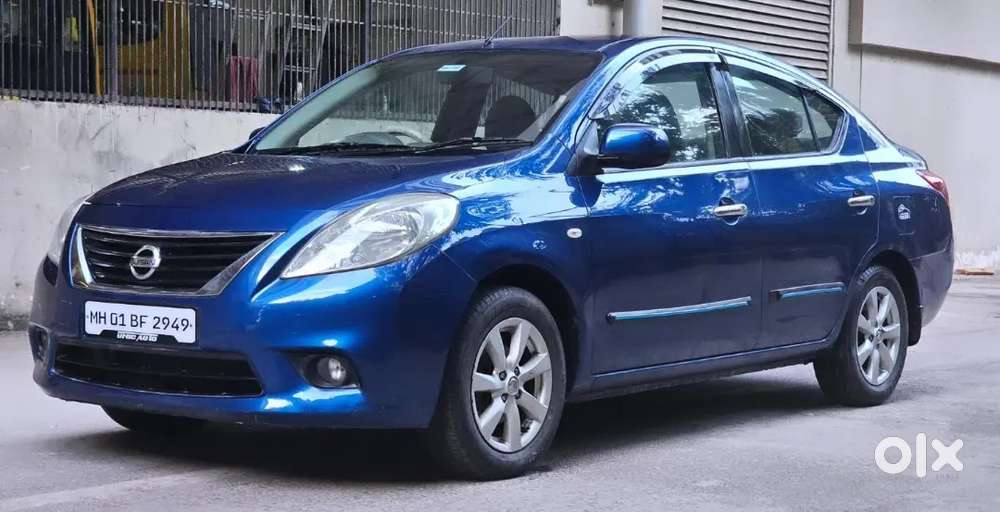 Nissan Sunny 2012