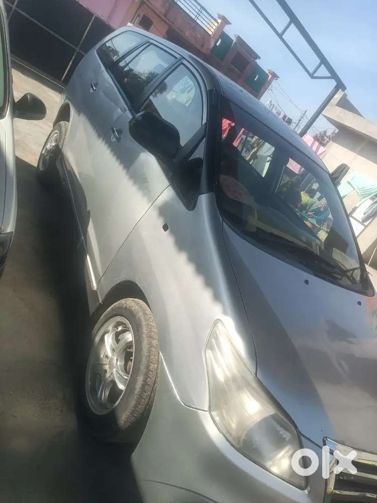 Innova G4 2nd Owner Passing 29/9/2026 Tk 2011 Model