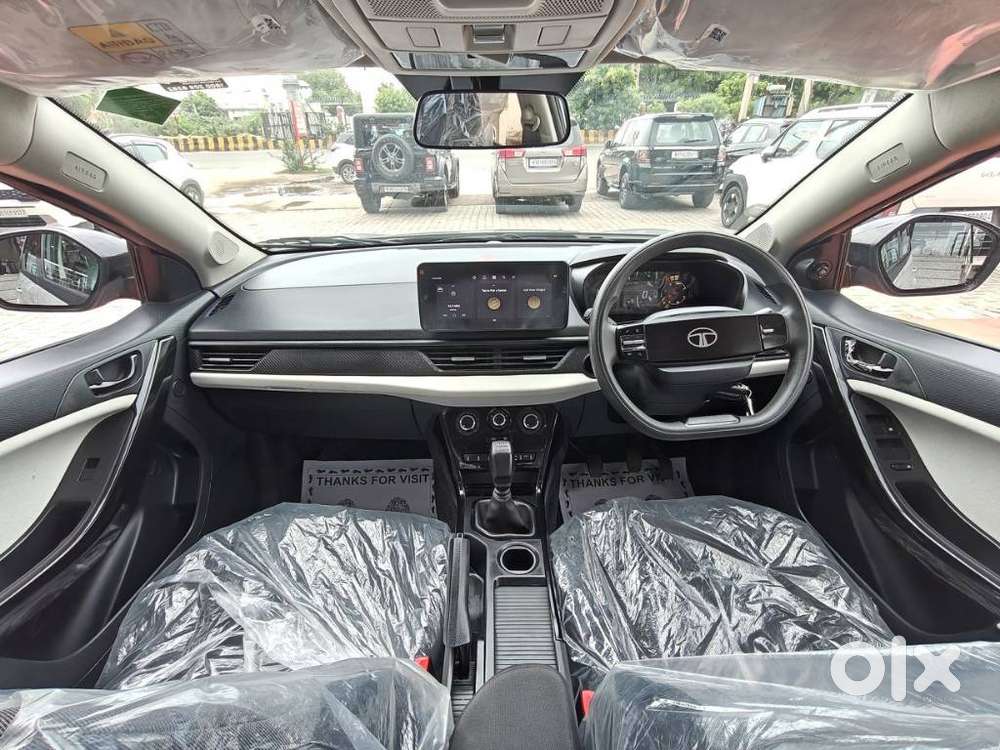 Tata Nexon Pure Plus (s) Petrol Amt, 2025, Cng & Hybrids