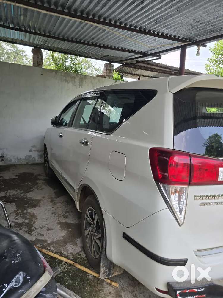 Toyota Innova Crysta 2021 Diesel Well Maintained