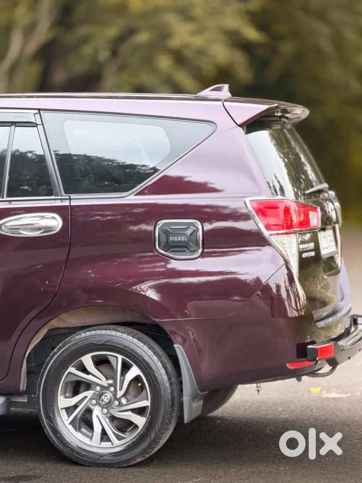 Toyota Innova Crysta [ ] 2.4 Gx At 7 Str, 2022, Diesel