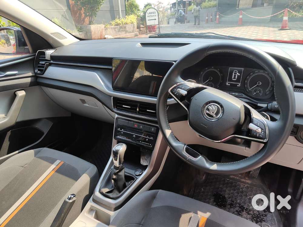 Skoda Kushaq Style 1.0 Tsi At Dual Tone, 2025, Petrol