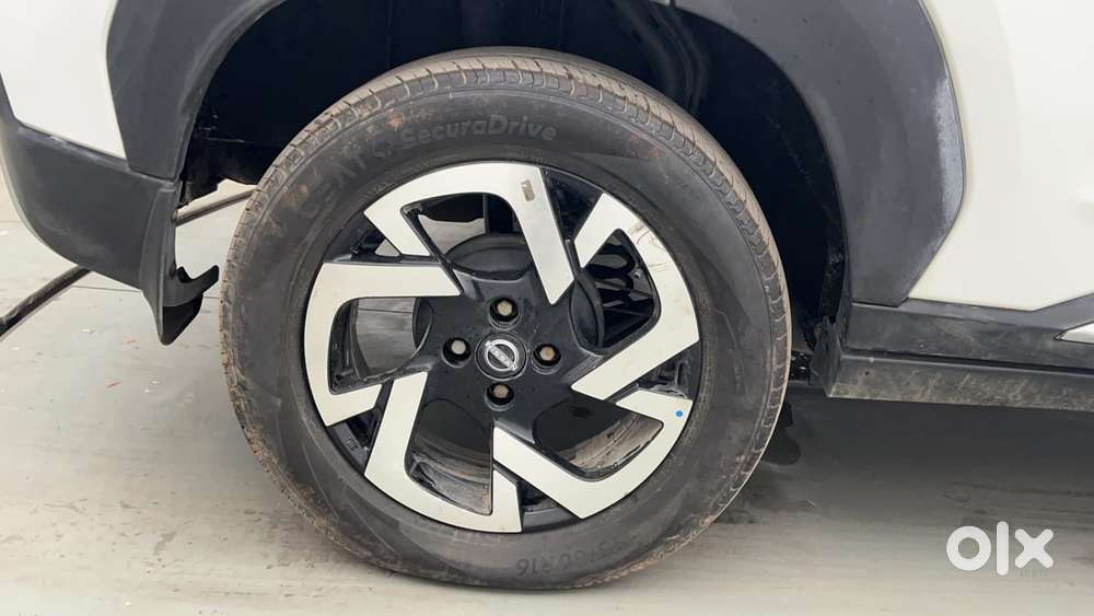 Nissan Magnite 1.0 Xv, 2021, Petrol