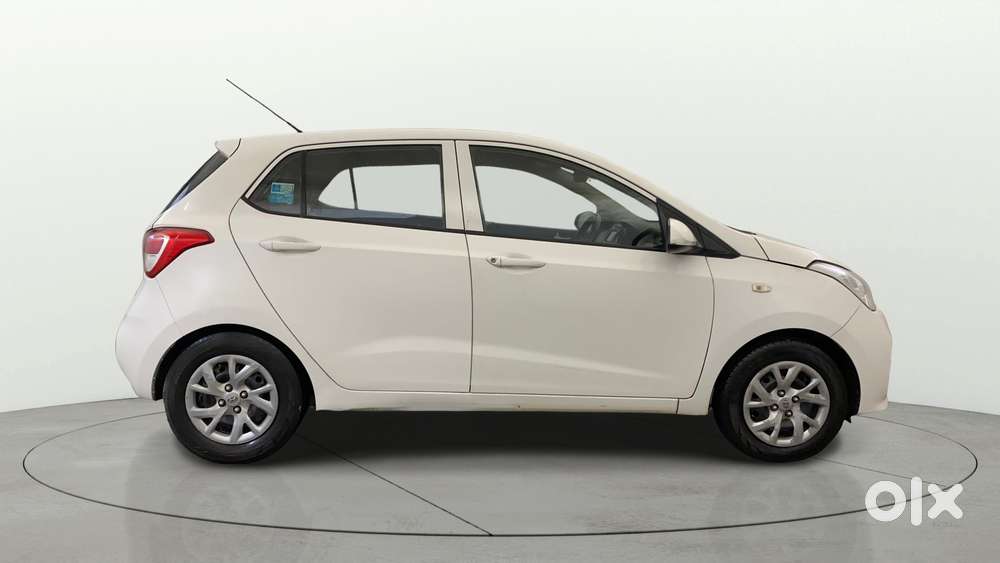 Hyundai Grand I10 Sportz 1.2 Kappa Vtvt, 2017, Cng & Hybrids