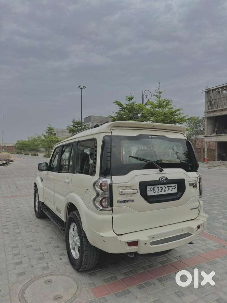 Mahindra Scorpio 2017