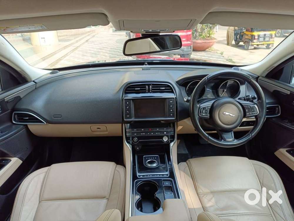 Jaguar Xe Prestige, 2017, Diesel