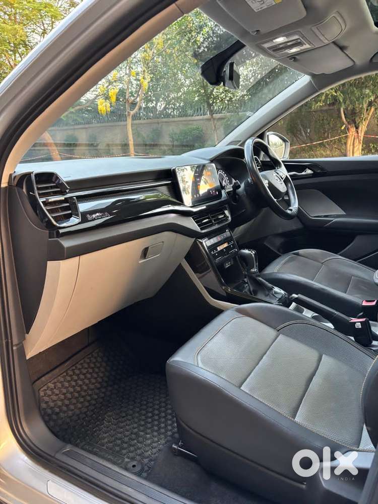 Skoda Kushaq 1.0 Tsi Style At (6 Airbags), 2021, Petrol